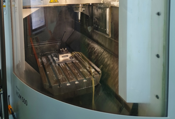 米克朗HSM500三軸立式高速銑床